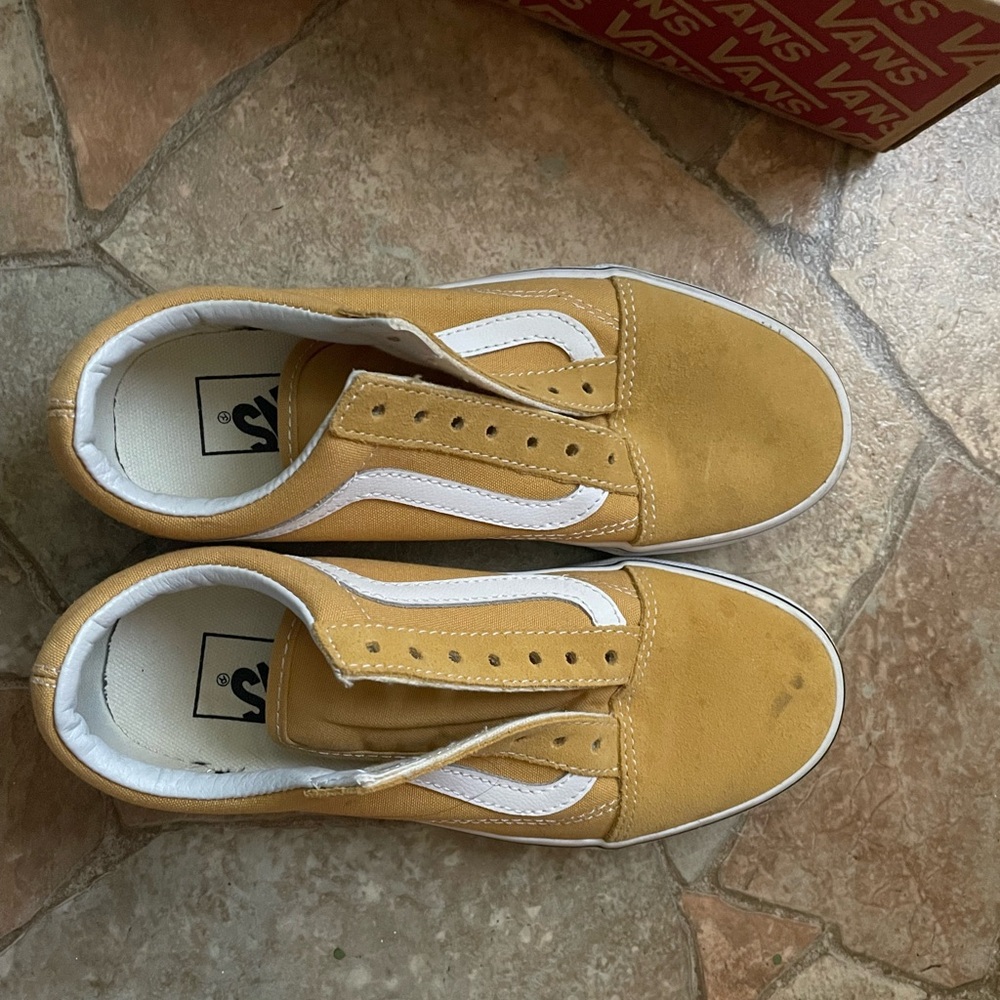 Vans ochre Old Skool with shoebox